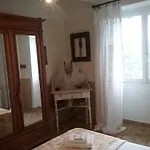 Le Petit Fabre Πανσιόν