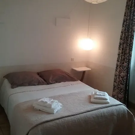 Le Petit Fabre Casa de hóspedes Montagnac (Alpes-de-Haute-Provence)