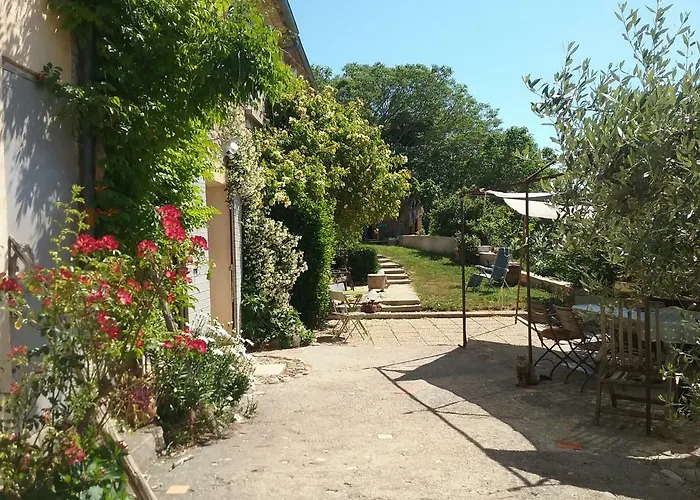 Le Petit Fabre Guest house
