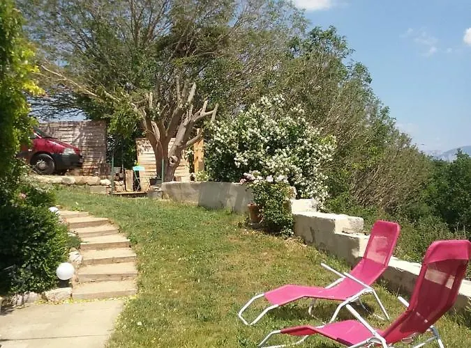 Le Petit Fabre Guest house