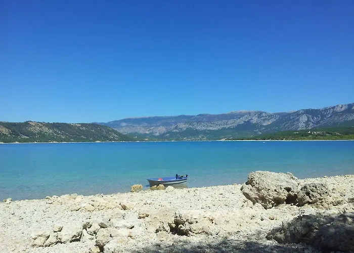 Le Petit Fabre Guest house *